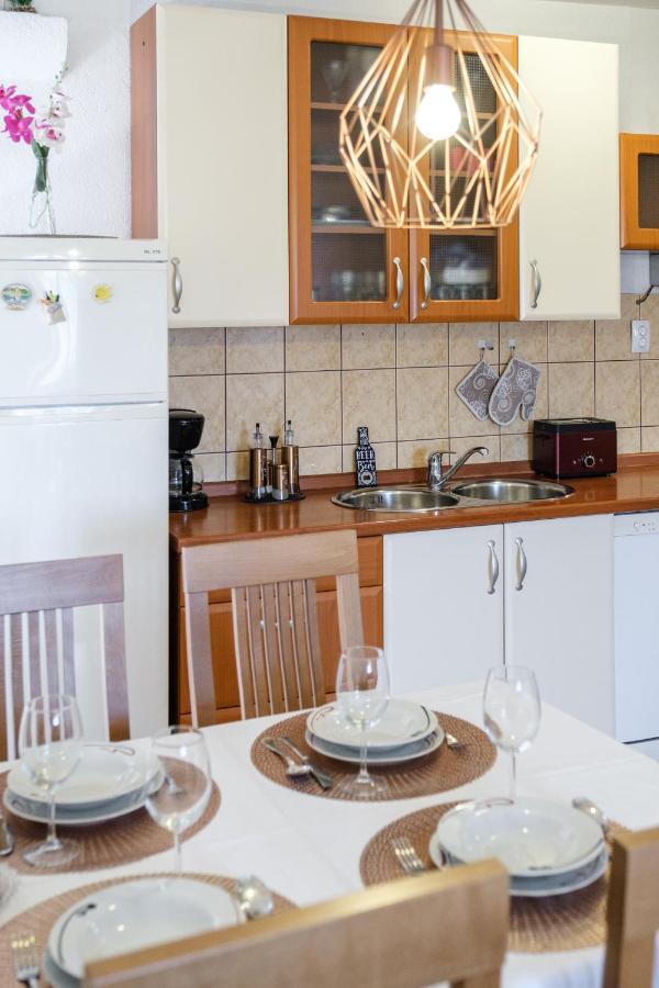 Apartman Mare มิลนา ภายนอก รูปภาพ